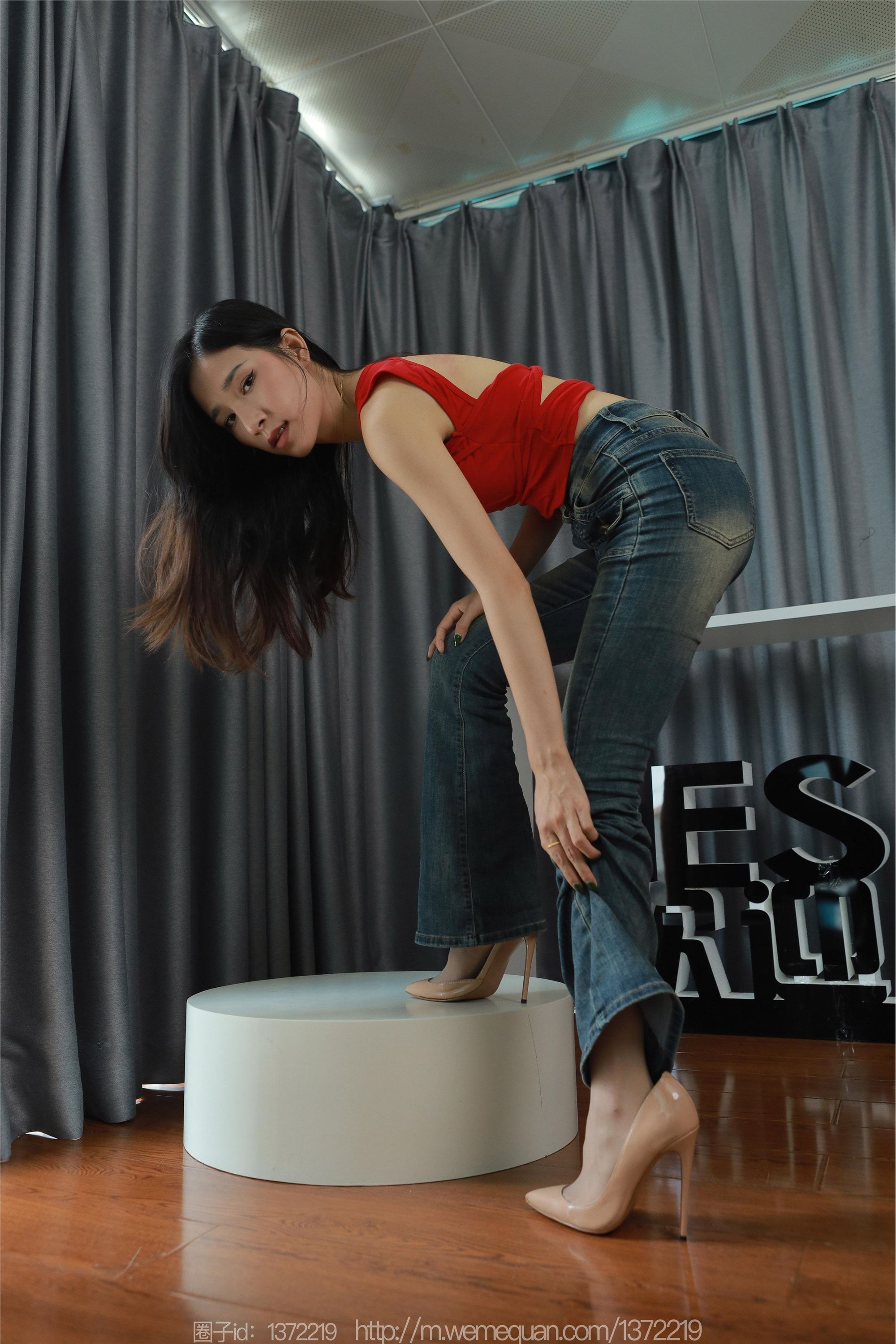 IESS异思趣向  2023.08.11 丝享家 1504 美子《牛仔裤里丝》